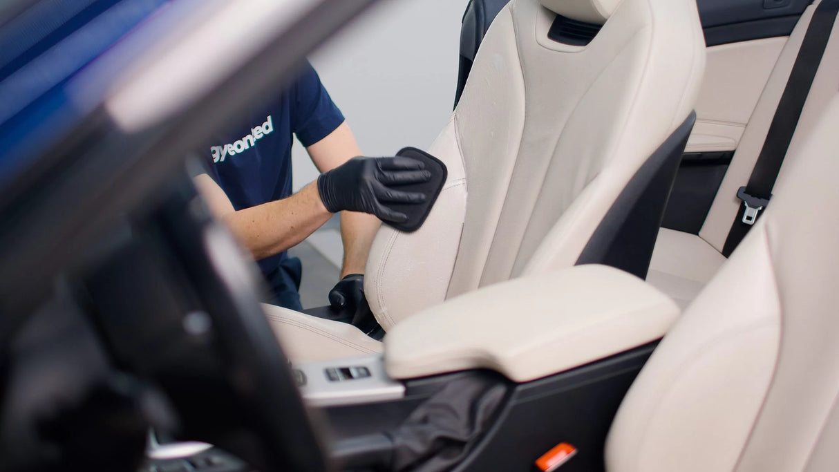 Gyeon Q²M Leather Cleaner Strong | Car Leather Cleaner