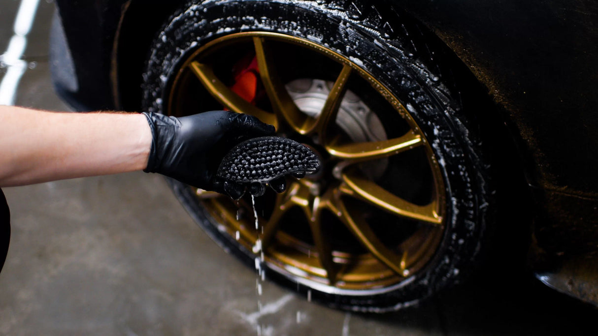 Gyeon Q² Tire 500ml | Si02 Infused Tyre Dressing & Coating