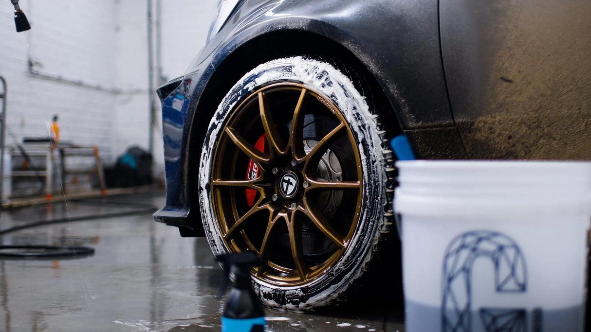 Gyeon Q² Tire 500ml | Si02 Infused Tyre Dressing & Coating