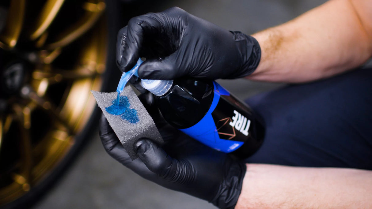 Gyeon Q² Tire 500ml | Si02 Infused Tyre Dressing & Coating