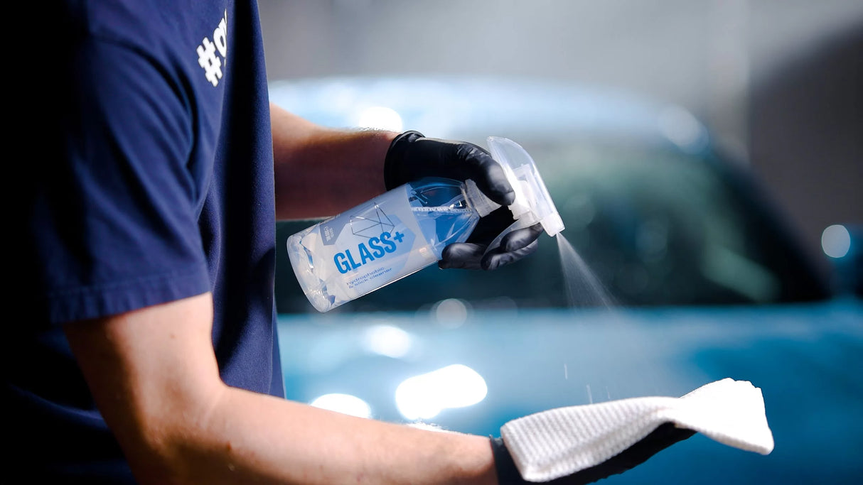 Gyeon Q²M Glass+ Plus | Hydrophobic Ceramic Glass Cleaner