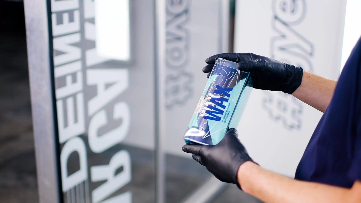 Gyeon Q² Wax | Super Hydrophobic Fluorine Based Wax