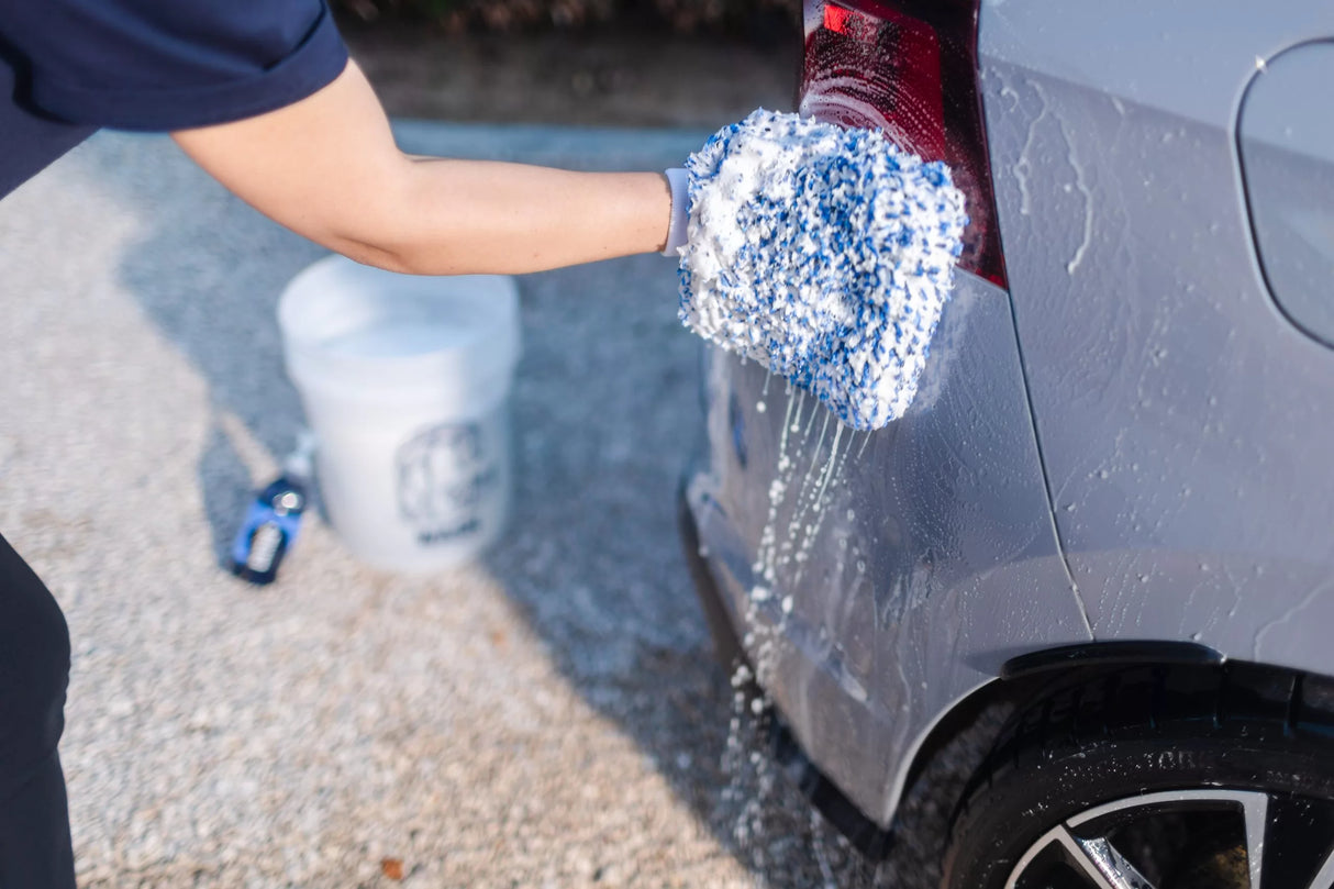 Gyeon Q²M Bathe+ Plus | SiO2 Infused Ceramic Shampoo