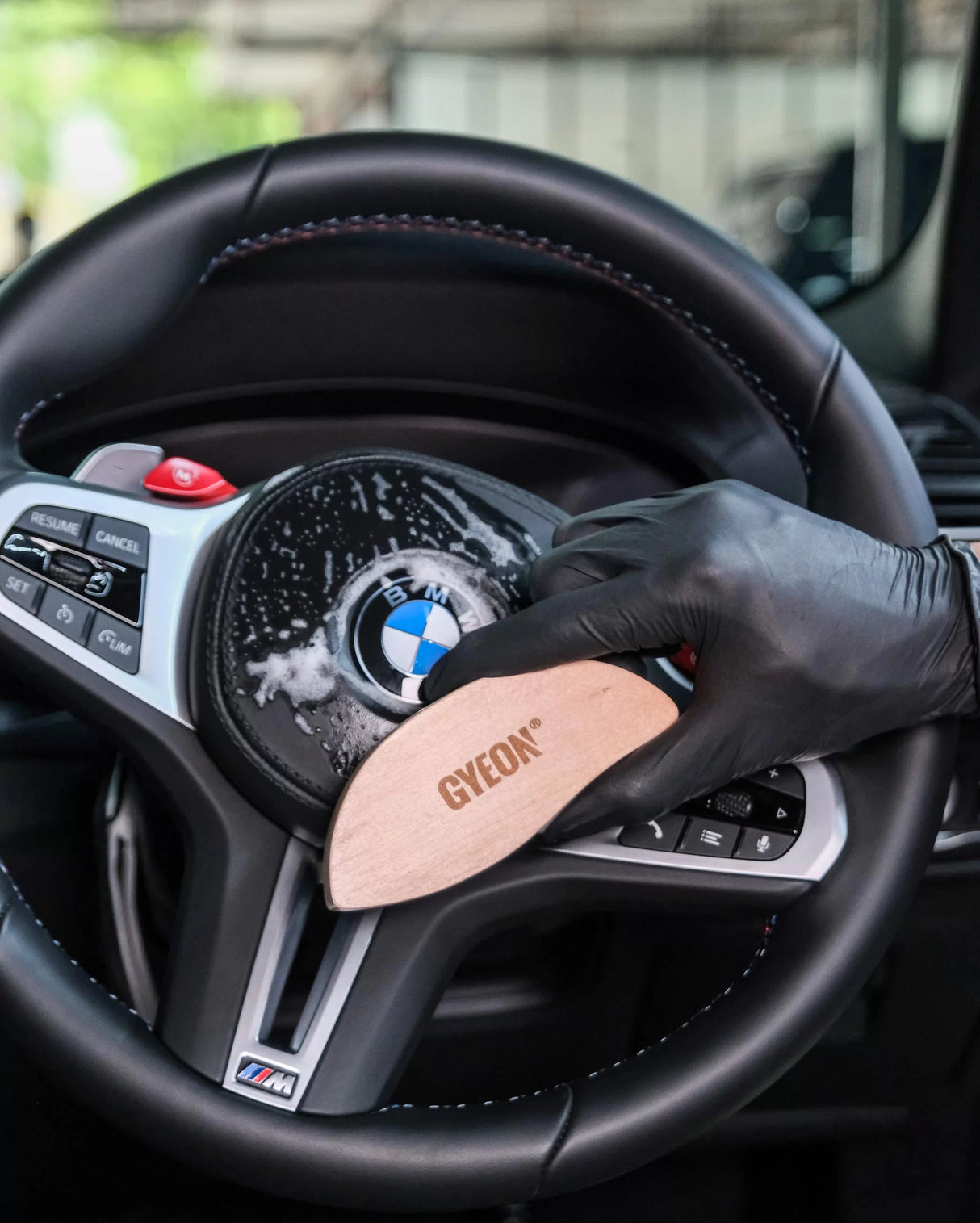 Gyeon Q²M Leather Brush | Ergonomic Shaped Cleaning Brush