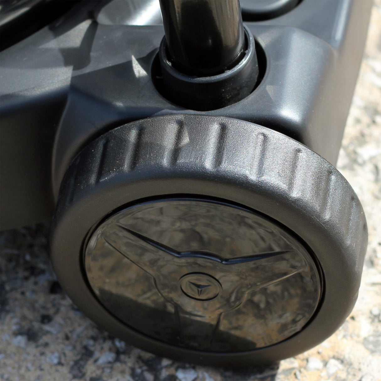 Kiam KV30B 1400W Professional Wet & Dry Vacuum with Blower Function