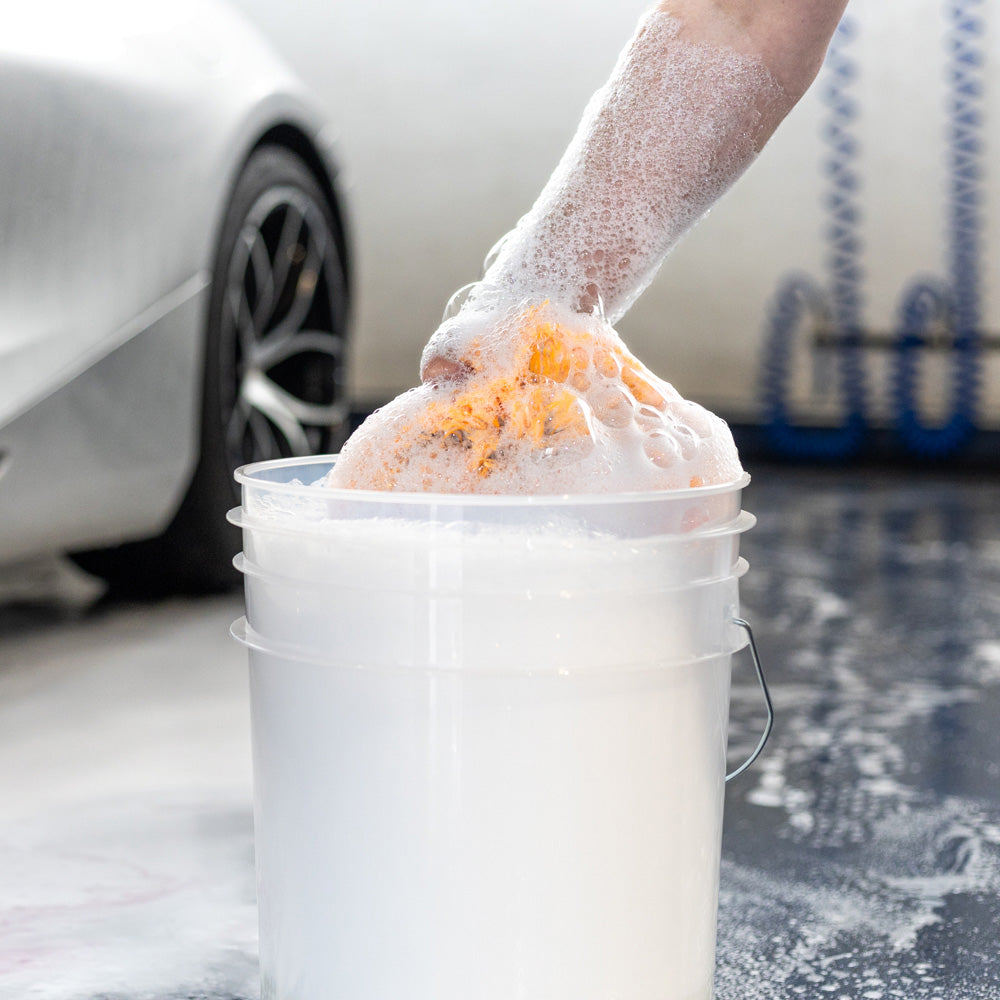 Car Wash Bucket Dirt Trap / Car Wash Bucket Grit Guard - Using Meguiars Car  Wash Bucket 