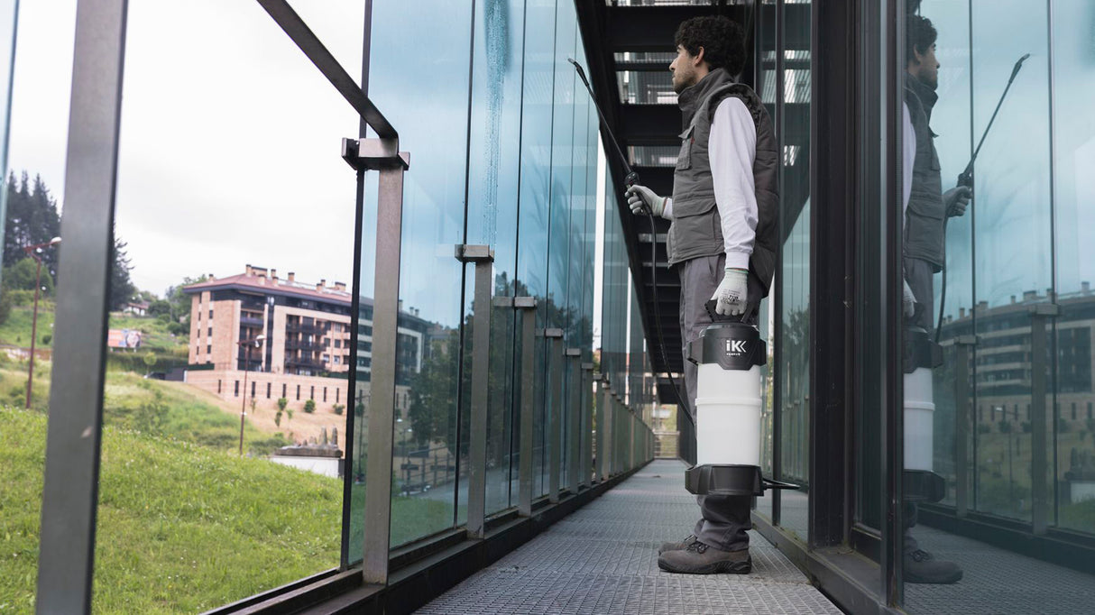 IK MULTI Pro 12 Pressure Pump Sprayer | Acid Resistant