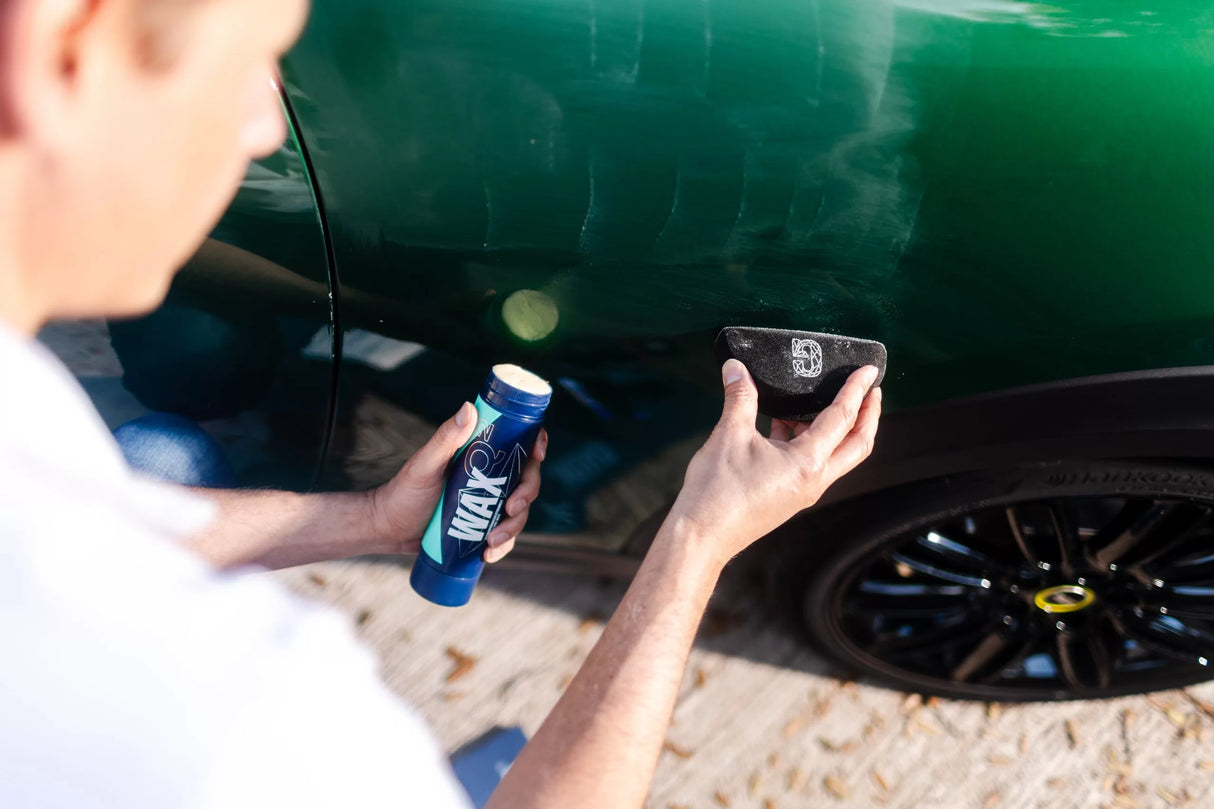 Gyeon Q² Wax | Super Hydrophobic Fluorine Based Wax