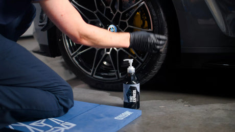 Gyeon Q²M Tire Express | Satin OEM Rubber and Tyre Dressing