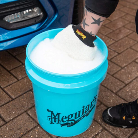 Meguiar's Ceramic Blue Bucket and Grit Guard | Detailing bucket